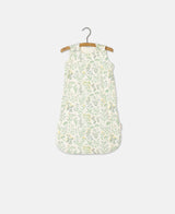 Sylvia sovepose, Summer Flowers