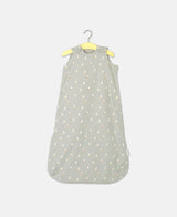 Sylvia sovepose, Sailboats