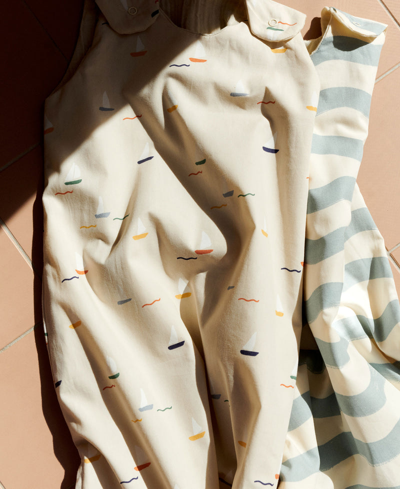 Sylvia sovepose, Waves